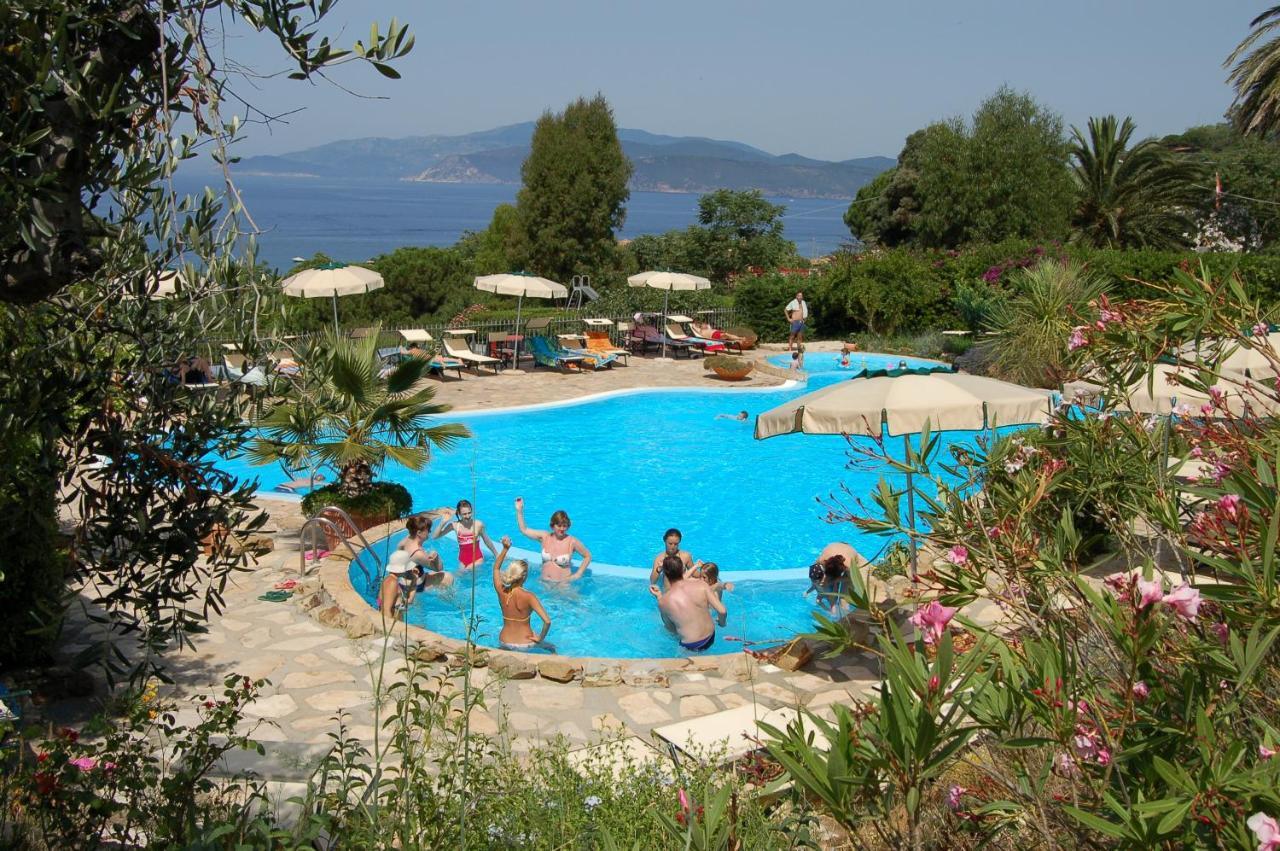 Residential Hotel Villaggio Innamorata Capoliveri  Exterior foto